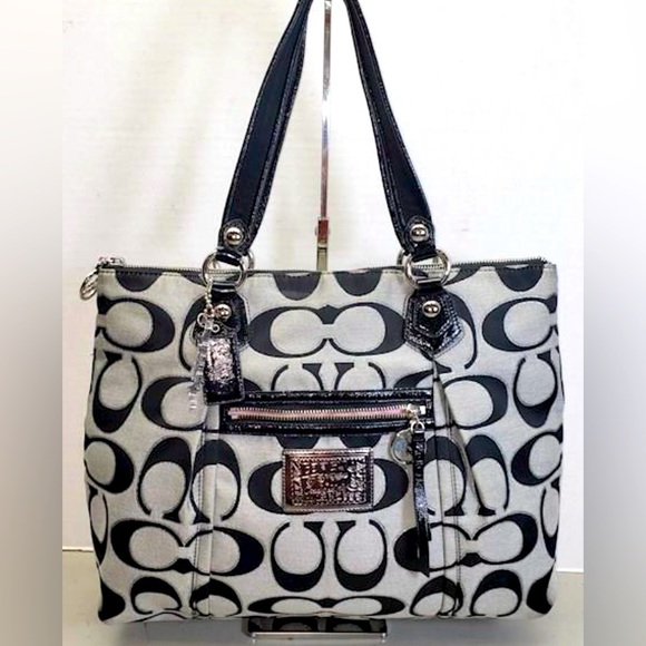 COACH POPPY OPT ART SHOULDER TOTE BLACK GRAY AND SILVER DETAIL WITH CHARMS - Picture 2 of 9